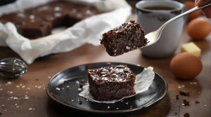 Brownie healthy express : 4 ingrédients du placard, zéro farine, chocolat intense pour un goûter d’hiver