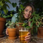 J’ai posé un simple verre près de mes plantes le soir : dès le lendemain, plus un seul moucheron chez moi